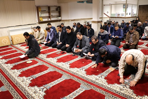 مراسم قرائت زیارت عاشورا در شهرداری لاهیجان برگزار شد